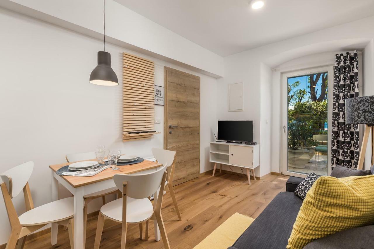 Rika Apartments On The Seaside Екстериор снимка